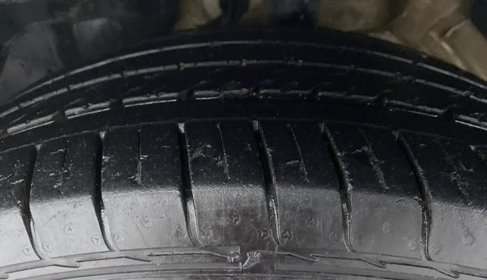 2020 MG HECTOR SHARP DCT PETROL, Petrol, Automatic, 23,356 km, Left Front Tyre Tread