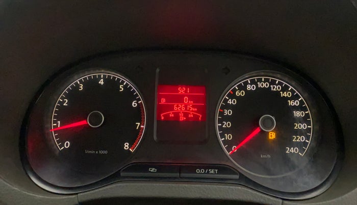 2012 Volkswagen Vento HIGHLINE 1.6 MPI, Petrol, Manual, 62,615 km, Odometer Image