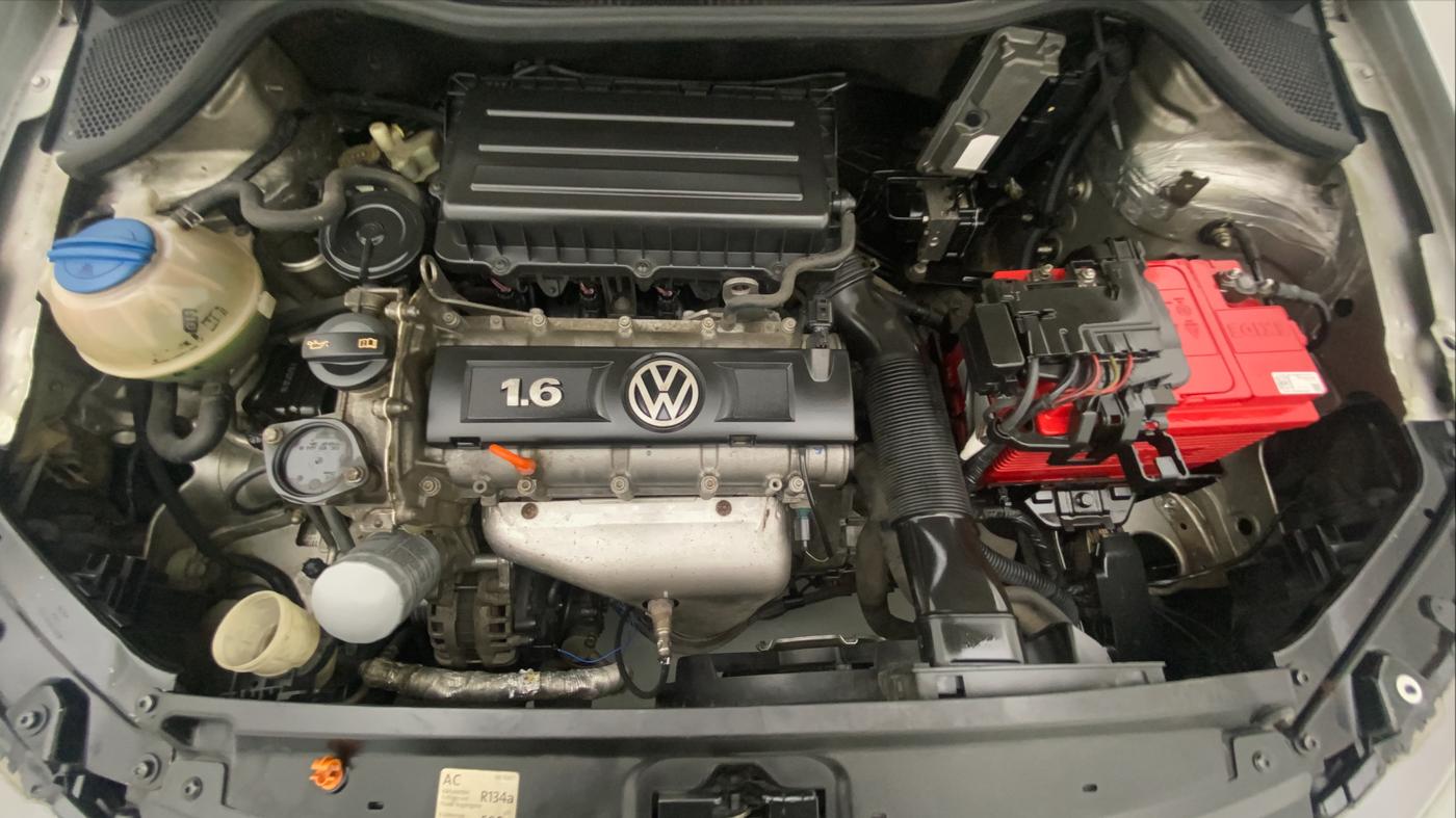 2012 Volkswagen Vento HIGHLINE 1.6 MPI, Petrol, Manual, 62,615 km, Open Bonet
