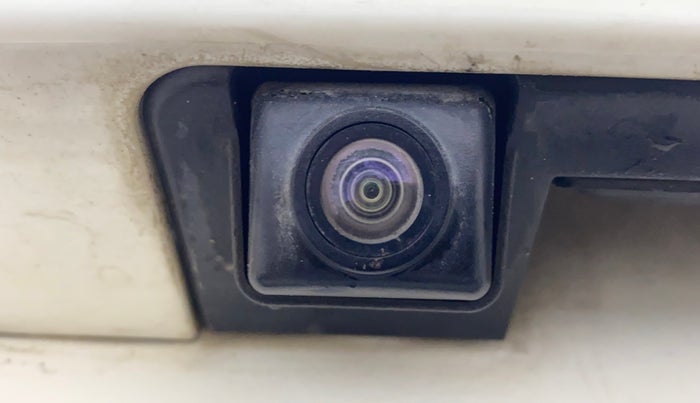 2019 Mahindra XUV300 W8 1.5 DIESEL, Diesel, Manual, 64,535 km, Parking Camera