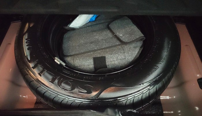 2023 KIA SELTOS  HTK PLUS 1.5 PETROL MT, Petrol, Manual, 31,141 km, Spare Tyre