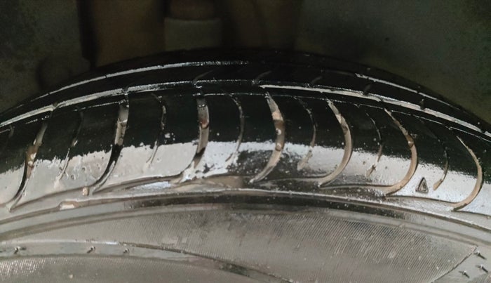 2023 KIA SELTOS  HTK PLUS 1.5 PETROL MT, Petrol, Manual, 31,141 km, Right Rear Tyre Tread