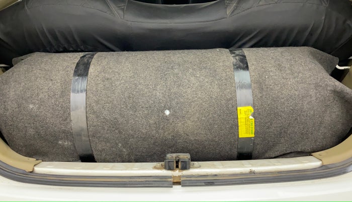 2017 Honda Brio E MT, CNG, Manual, 30,917 km, Boot Inside