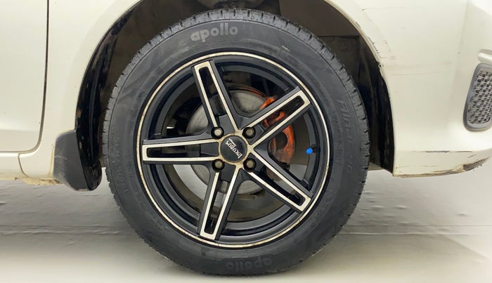 2017 Honda Brio E MT, CNG, Manual, 30,917 km, Right Front Wheel