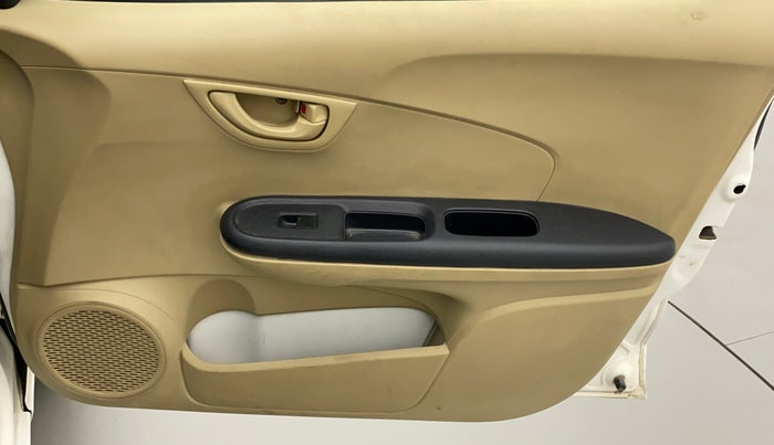 2017 Honda Brio E MT, CNG, Manual, 30,917 km, Driver Side Door Panels Control