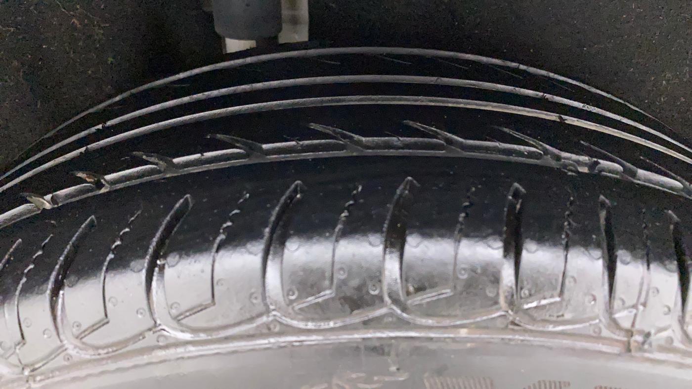 2020 Ford Ecosport TITANIUM + 1.5L PETROL AT, Petrol, Automatic, 30,724 km, Right Rear Tyre Tread