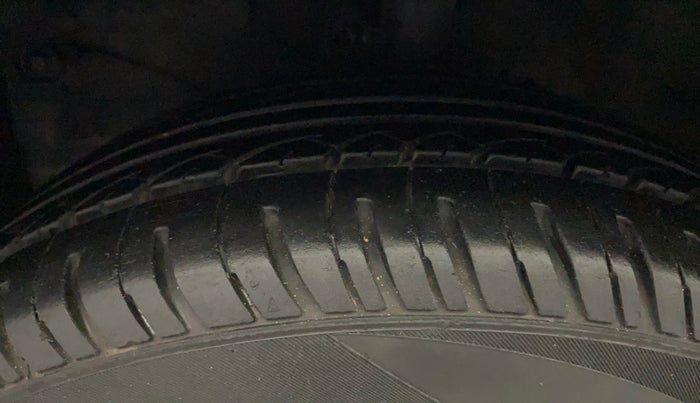 2014 Honda Amaze 1.2L I-VTEC S, Petrol, Manual, 72,382 km, Left Front Tyre Tread