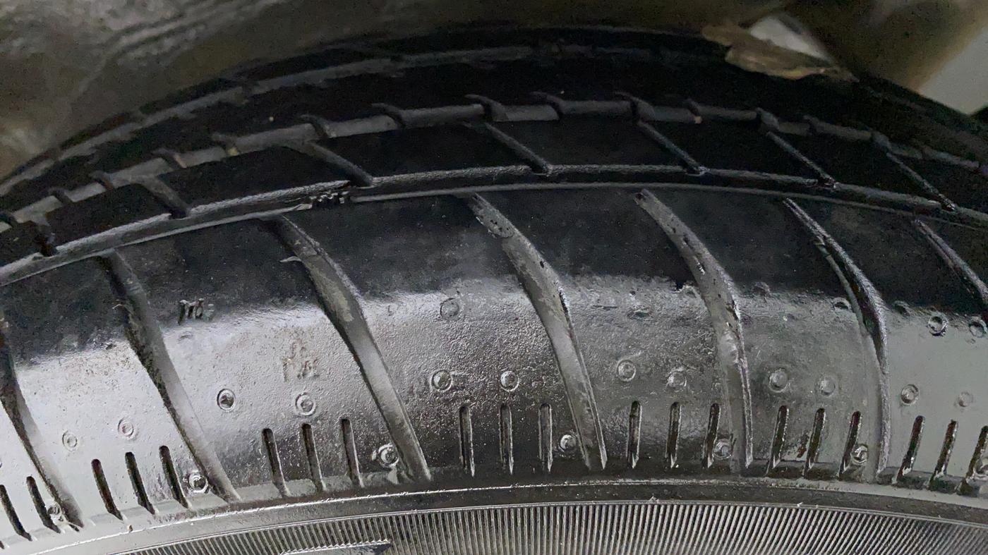 2012 Maruti Wagon R 1.0 VXI, Petrol, Manual, 41,333 km, Left Rear Tyre Tread