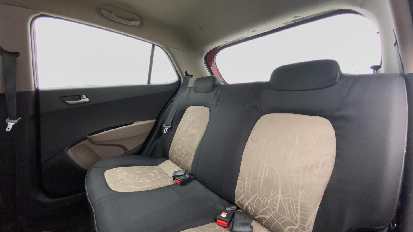 2014 Hyundai Grand i10 SPORTZ 1.2 KAPPA VTVT, Petrol, Manual, 38,599 km, Right Side Rear Door Cabin