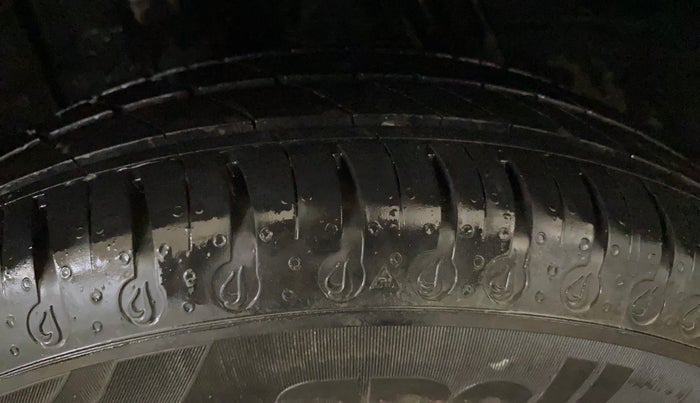 2019 Renault Kwid RXT 0.8, Petrol, Manual, 16,515 km, Right Rear Tyre Tread