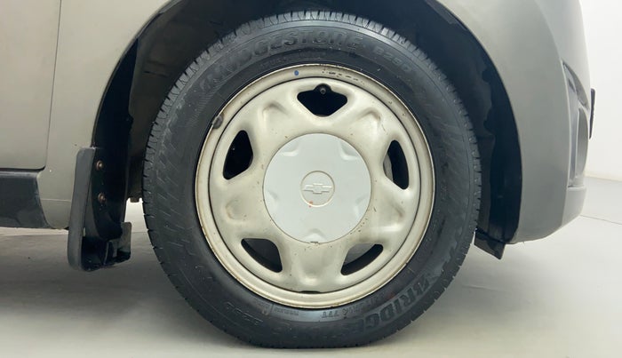 2011 Chevrolet Beat LT PETROL, Petrol, Manual, 67,307 km, Right Front Tyre