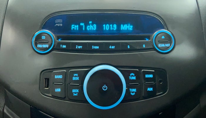 2011 Chevrolet Beat LT PETROL, Petrol, Manual, 67,307 km, Infotainment System