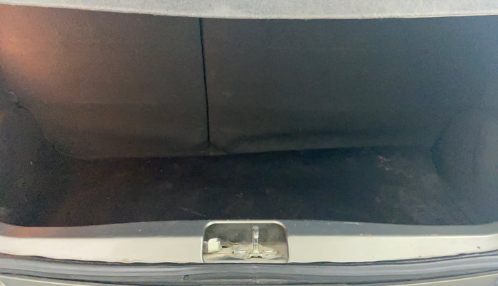 2011 Chevrolet Beat LT PETROL, Petrol, Manual, 67,307 km, Boot Inside View