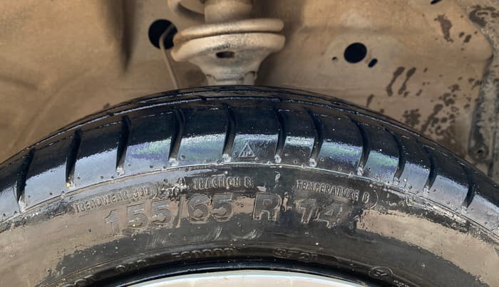 2015 Maruti Wagon R 1.0 VXI, Petrol, Manual, 44,493 km, Right Front Tyre Tread