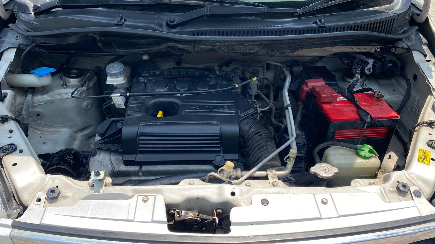 2015 Maruti Wagon R 1.0 VXI, Petrol, Manual, 44,493 km, Engine View