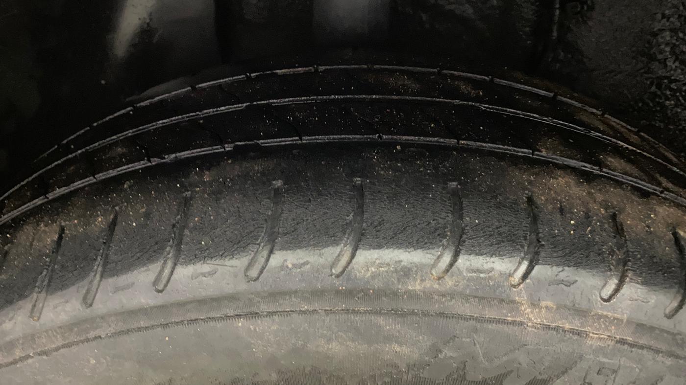 2020 Tata ALTROZ XZ PETROL, Petrol, Manual, 71,788 km, Right Rear Tyre Tread