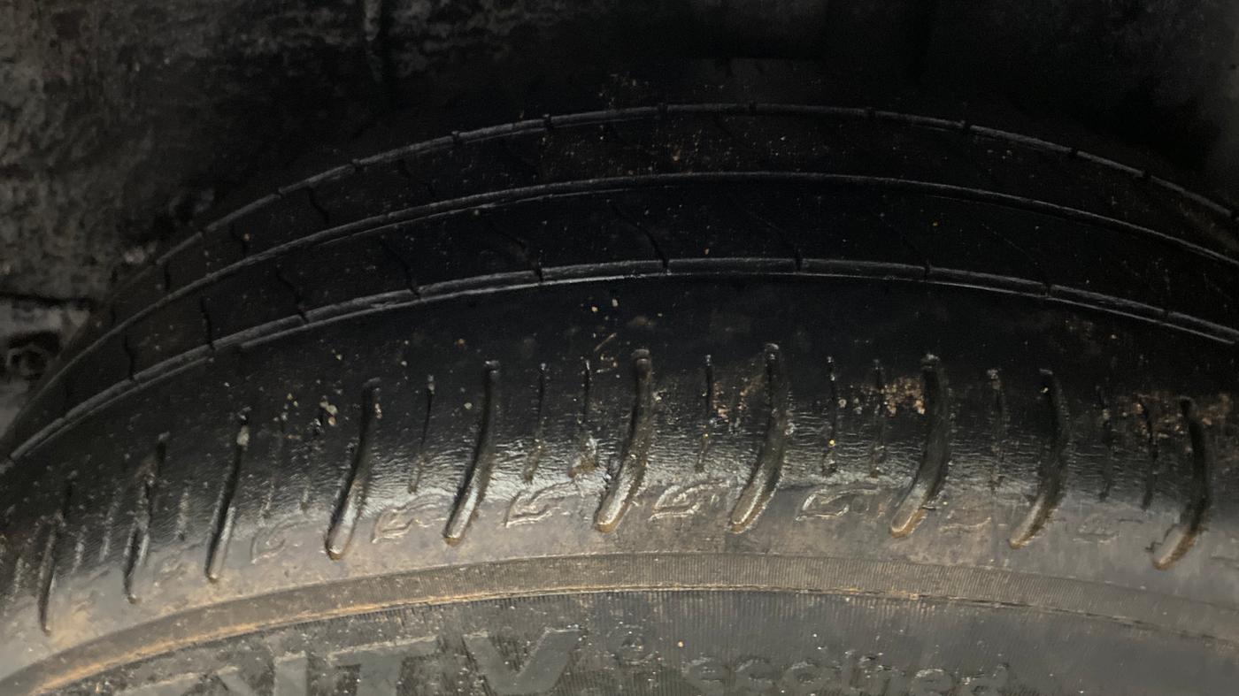 2020 Tata ALTROZ XZ PETROL, Petrol, Manual, 71,788 km, Left Rear Tyre Tread