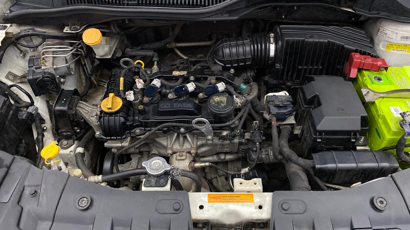 2020 Tata ALTROZ XZ PETROL, Petrol, Manual, 71,788 km, Engine View