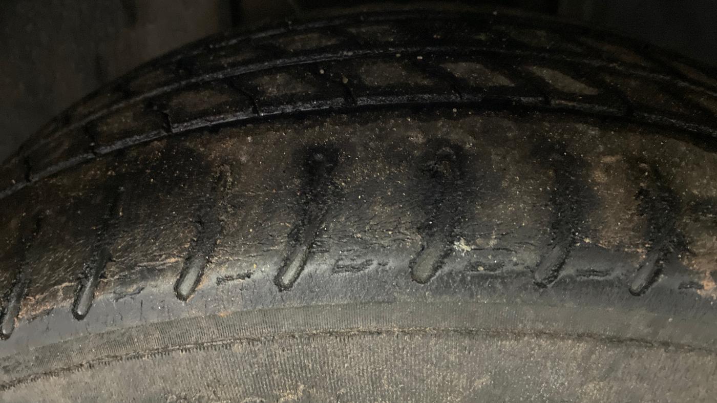 2020 Tata ALTROZ XZ PETROL, Petrol, Manual, 71,788 km, Right Front Tyre Tread