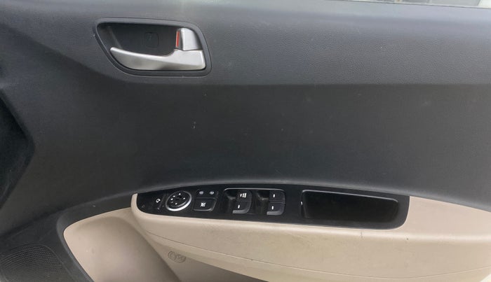 2014 Hyundai Xcent SX 1.2 (O), Petrol, Manual, 17,280 km, Driver Side Door Panels Control