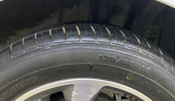 2014 Hyundai Xcent SX 1.2 (O), Petrol, Manual, 17,280 km, Left Rear Tyre Tread