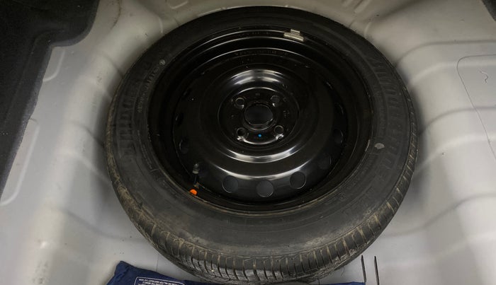 2014 Hyundai Xcent SX 1.2 (O), Petrol, Manual, 17,280 km, Spare Tyre