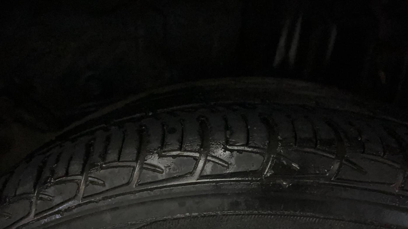 2015 Toyota Etios CROSS 1.2 G, CNG, Manual, 64,247 km, Left Rear Tyre Tread