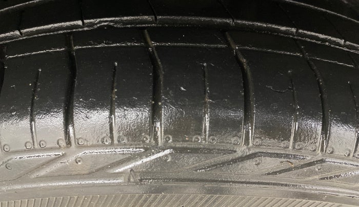 2023 Tata NEXON XZ PLUS PETROL, Petrol, Manual, 39,809 km, Right Front Tyre Tread