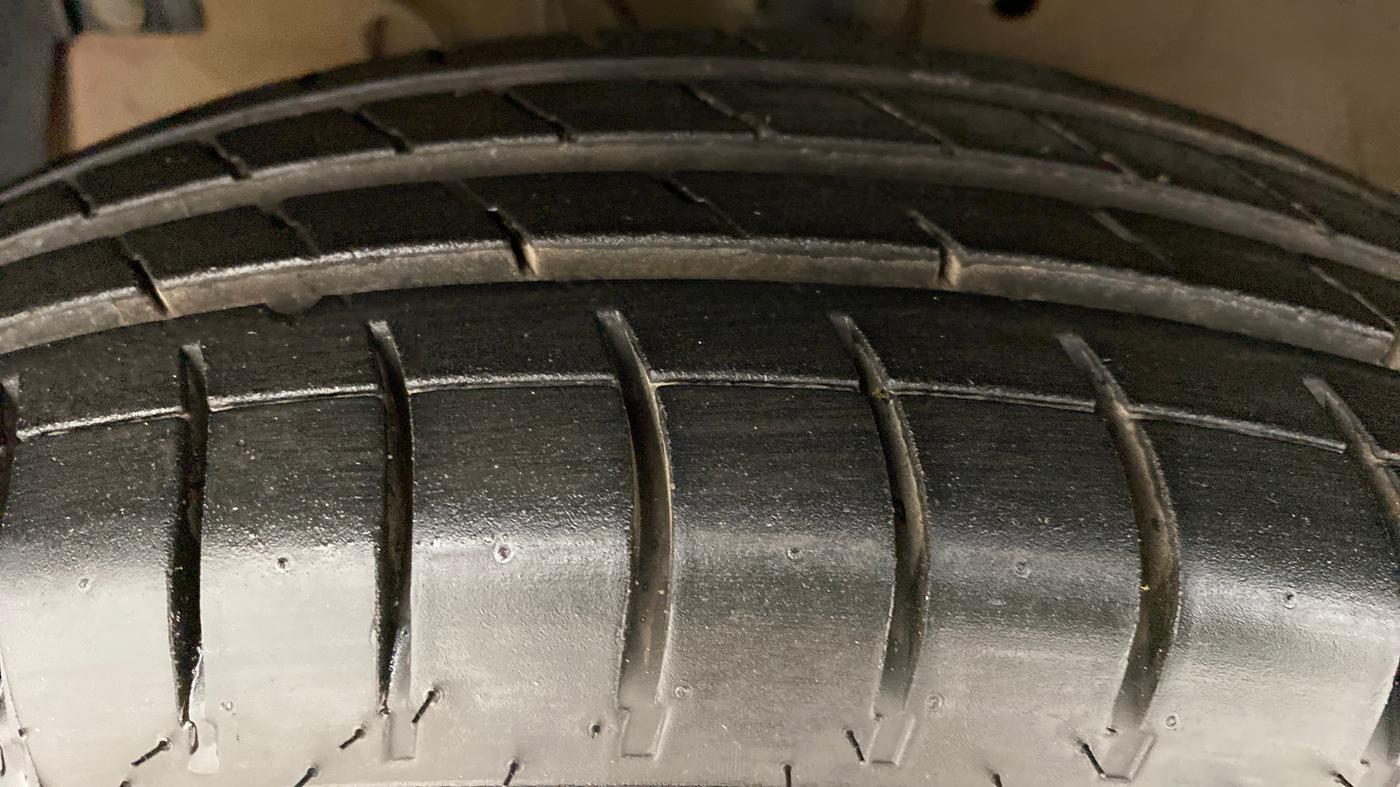 2015 Maruti Swift VDI ABS, Diesel, Manual, 93,000 km, Left Front Tyre Tread