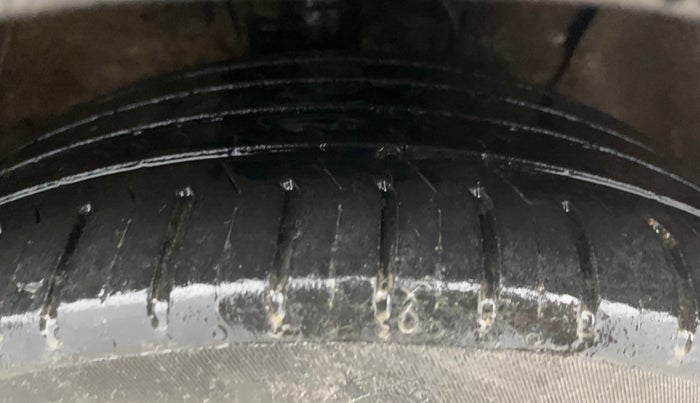 2024 Hyundai Verna SX 1.5 l MPI, Petrol, Manual, 31,078 km, Right Front Tyre Tread