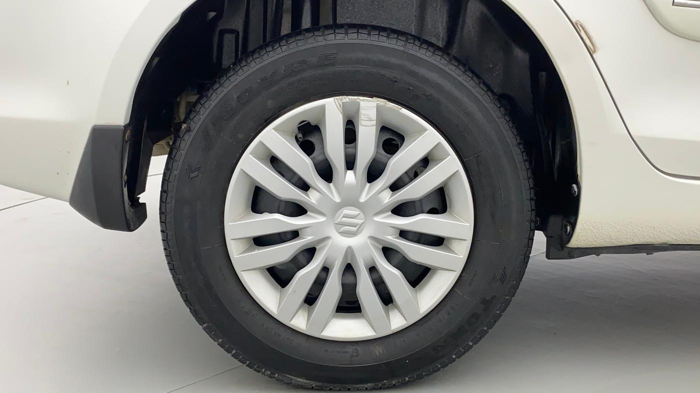 2016 Maruti Swift Dzire VXI, Petrol, Manual, 35,980 km, Right Rear Wheel