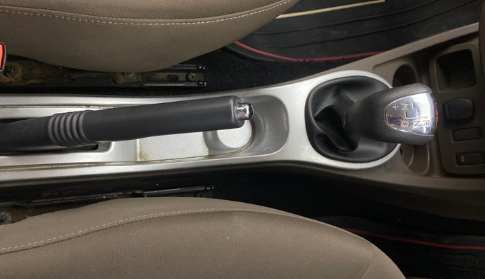 2017 Renault Duster 110 PS RXZ 4X2 AMT DIESEL, Diesel, Automatic, 1,08,965 km, Gear Lever