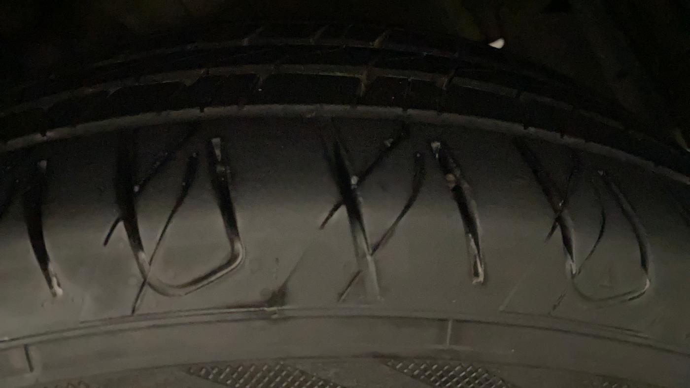 2020 MG HECTOR SHARP 1.5 DCT PETROL, Petrol, Automatic, 75,341 km, Left Rear Tyre Tread