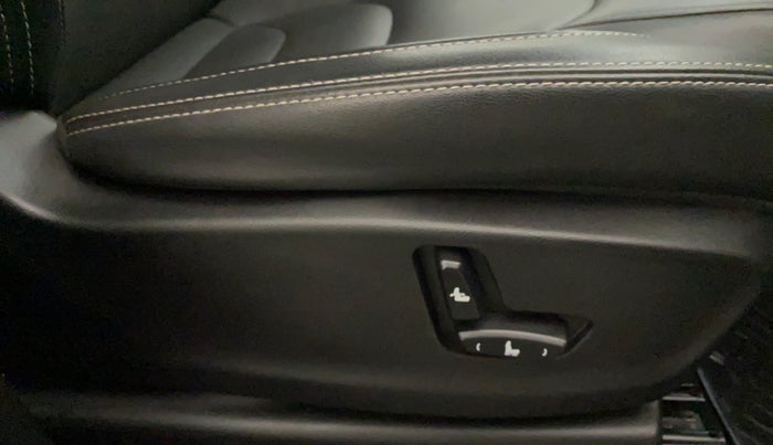 2020 MG HECTOR SHARP 1.5 DCT PETROL, Petrol, Automatic, 75,341 km, Driver Side Adjustment Panel