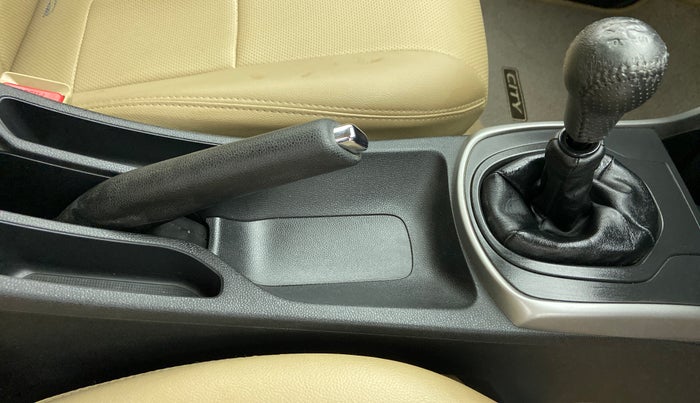 2020 Honda City VX MT PETROL, Petrol, Manual, 16,320 km, Gear Lever
