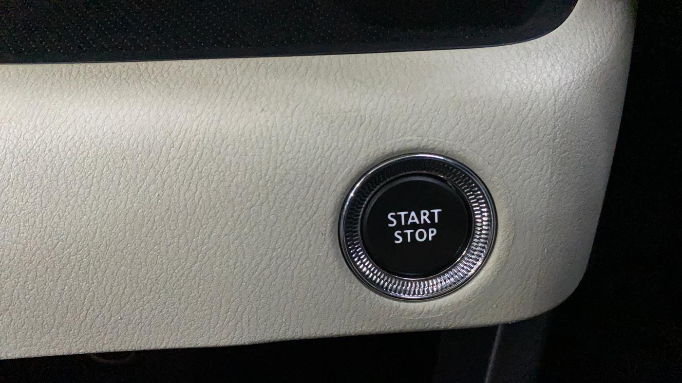2022 Nissan MAGNITE XV MT, Petrol, Manual, 50,642 km, Keyless Start/ Stop Button