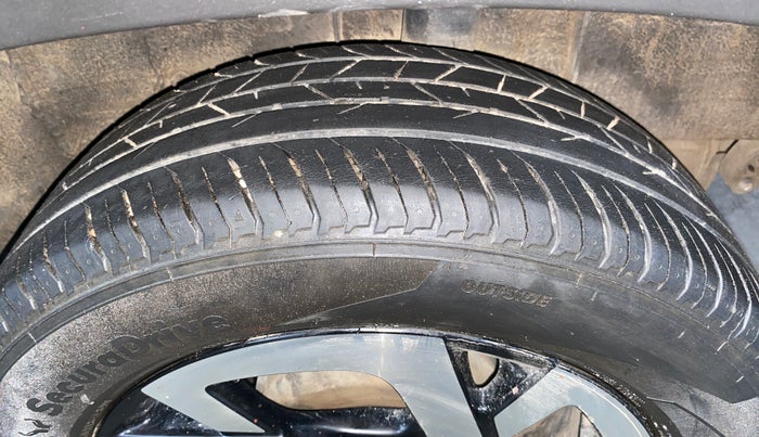 2022 Nissan MAGNITE XV MT, Petrol, Manual, 50,642 km, Left Rear Tyre Tread