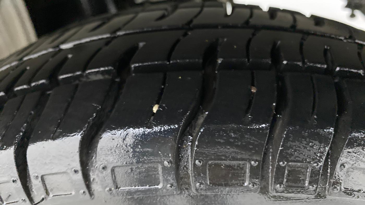 2018 Maruti Alto 800 LXI, Petrol, Manual, 21,884 km, Left Rear Tyre Tread