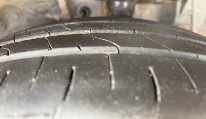 2013 Nissan Teana 250XV, Petrol, Automatic, 70,517 km, Left Front Tyre Tread