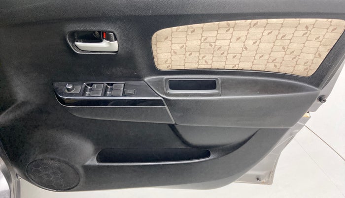 2017 Maruti Wagon R 1.0 VXI AMT, Petrol, Automatic, 54,856 km, Driver Side Door Panels Control