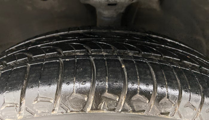 2017 Maruti Wagon R 1.0 VXI AMT, Petrol, Automatic, 54,856 km, Left Front Tyre Tread