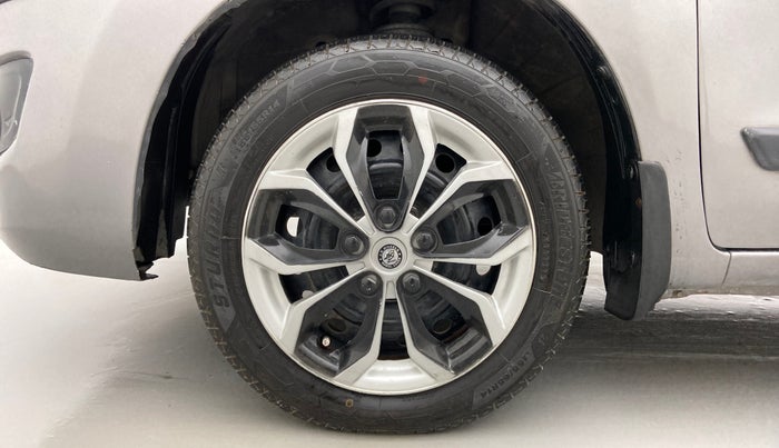 2017 Maruti Wagon R 1.0 VXI AMT, Petrol, Automatic, 54,856 km, Left Front Wheel