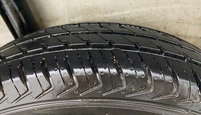 2022 Maruti Alto K10 VXI PLUS, Petrol, Manual, 8,598 km, Right Rear Tyre Tread