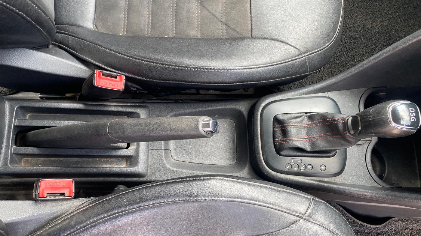 2018 Skoda Rapid STYLE 1.5 TDI AT, Diesel, Automatic, 79,502 km, Gear Lever