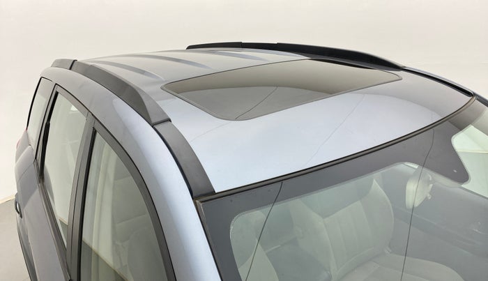 2018 Mahindra XUV500 W9, Diesel, Manual, 42,618 km, Roof