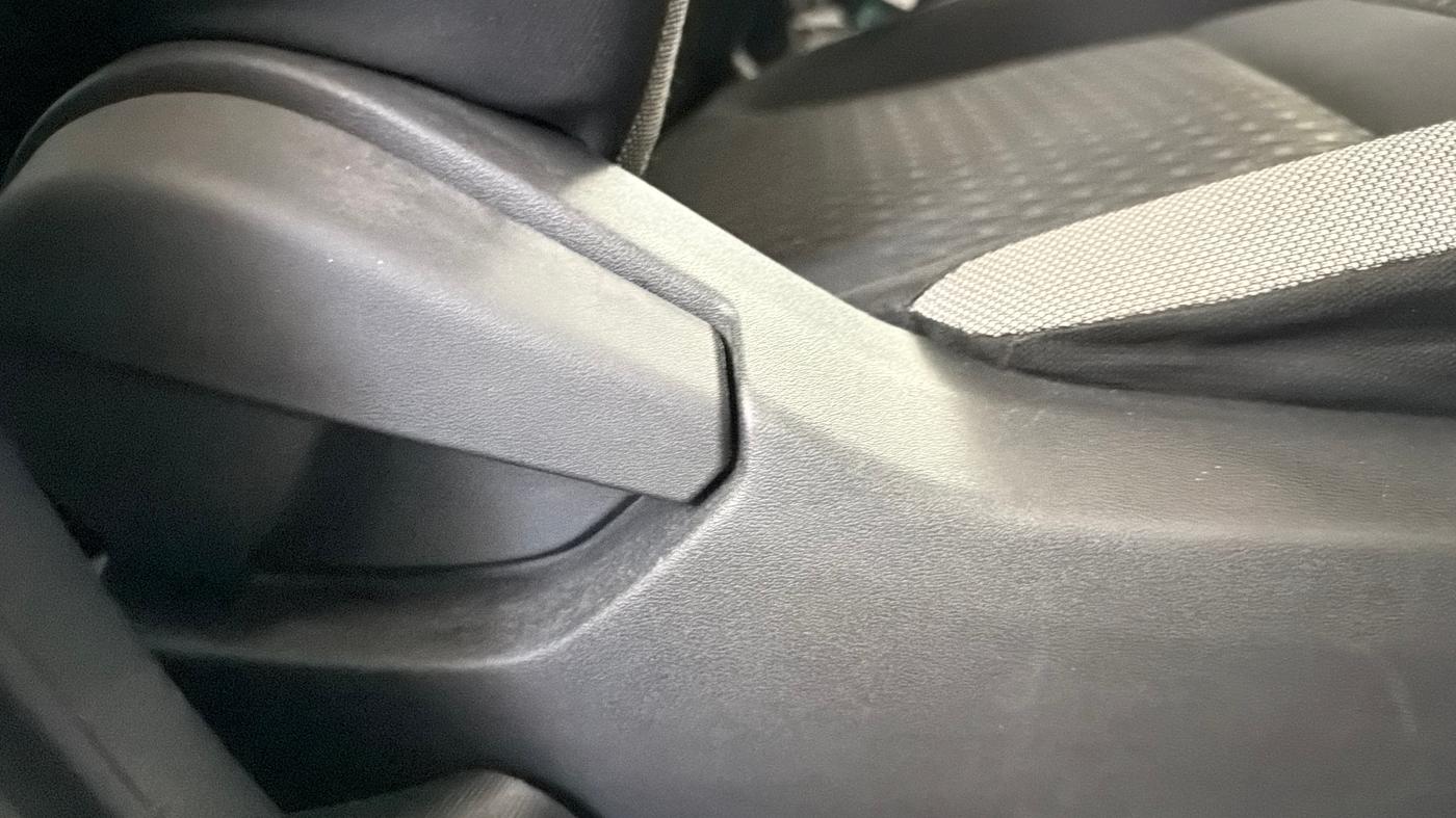2022 Nissan MAGNITE XL, Petrol, Manual, 28,339 km, Driver Side Adjustment Panel