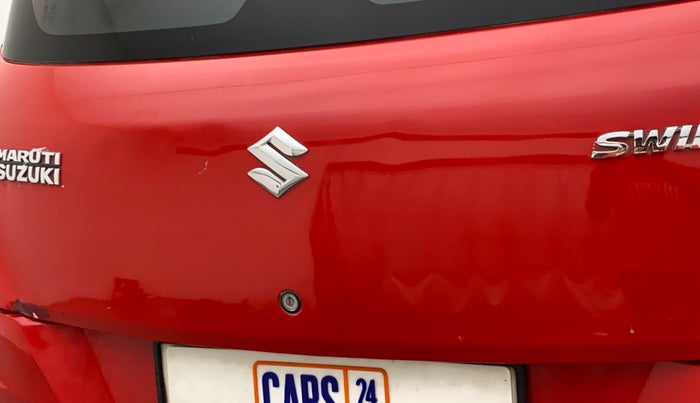 2017 Maruti Swift LXI (O), Petrol, Manual, 31,671 km, Dicky (Boot door) - Minor scratches