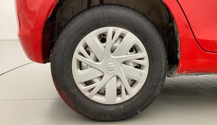 2017 Maruti Swift LXI (O), Petrol, Manual, 31,671 km, Right Rear Wheel