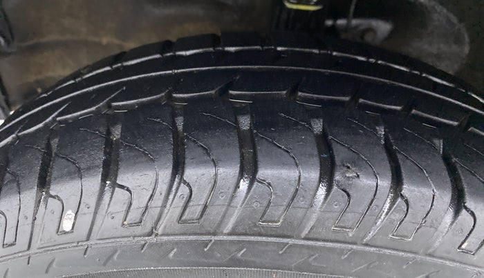 2018 Maruti Wagon R 1.0 VXI, Petrol, Manual, 15,295 km, Left Front Tyre Tread