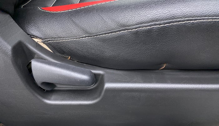 2018 Maruti Wagon R 1.0 VXI, Petrol, Manual, 15,295 km, Driver Side Adjustment Panel